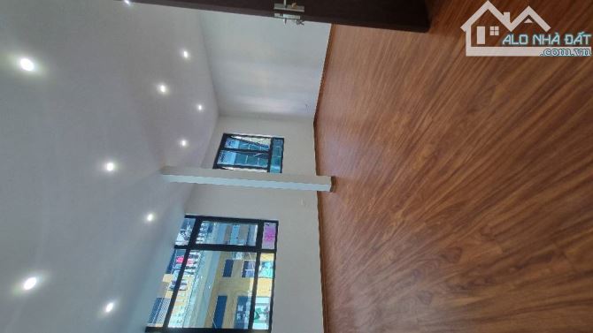 NHÀ ĐẸP PHỐ LÊ TRỌNG TẤN-NGÕ THÔNG Ô TÔ TRÁNH-KINH DOANH ĐỈNH-40M2-4 TẦNG-16,3 TỶ - 5