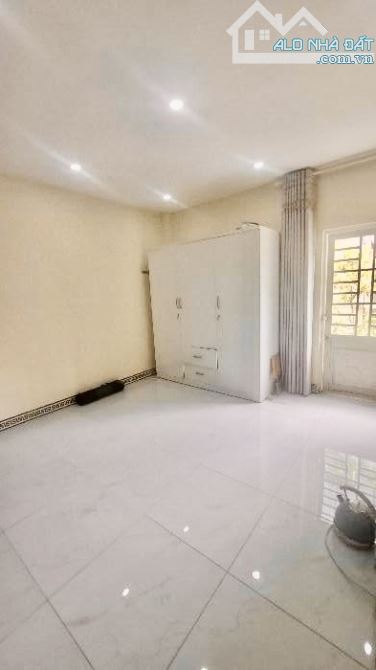 Nhà 2 Tầng DT:48m2 Huỳnh Tấn Phát P. Tân Phú chỉ nhĩnh 3 Đồng - 5