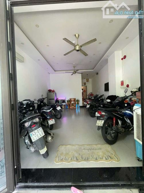 Bán nhà Mặt phố Dương Tôn Hải, dt 90m2, 4t, mt 5.5m. Giá bán 7.7 tỷ. Cho thuê 24tr/th - 5