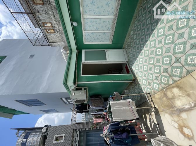 Nhà hẻm 2/ Bùi Thế Mỹ - Đúc 3 Tấm - Ngang lớn 5,3m - 6