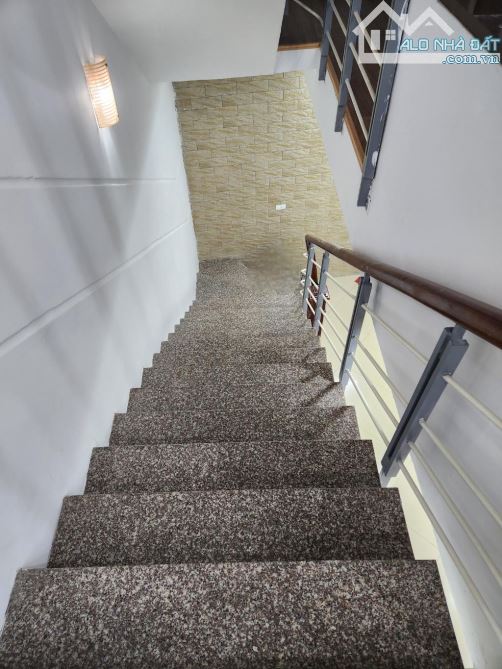 Bán nhà phố Láng Hạ – 35m² x 6 tầng – Tài chính 5.5 tỷ - 6