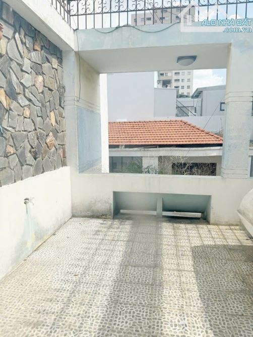 🔥MẶT TIỀN HẺM 8M🔥NGUYỄN GIA TRÍ (D2) P.25 - 5 TẦNG 💥84M2💥(4x21) - CHỈ 15.x TỶ - 6