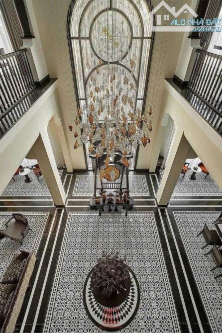 Chính chủ gửi bán biệt thự Cao Bá Quát, Ba Đình,diện tích 420m2,mặt tiền 16m,xây 5 tầng - 6