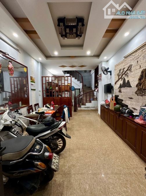 NHÀ ĐẸP VŨ TÔNG PHAN--NGÕ XE BA GÁC--GẦN PHỐ-VỀ Ở NGAY-40M2-5 TẦNG-9,3 TỶ - 6
