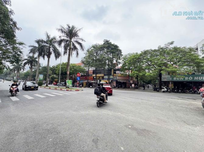 Chỉ 50 tỷ, Biệt thự sân vườn 230m2, 4 tầng tại KĐT Kiểu mẫu Văn Quán - Khu nhiều tiện ích, - 6