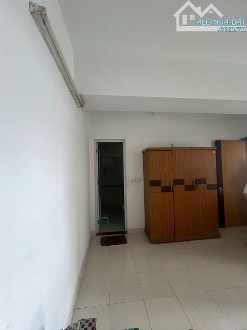 Bán chung cư Thành Thái - Dịch Vọng - Cầu Giấy 82m 6.5 tỷ - 6