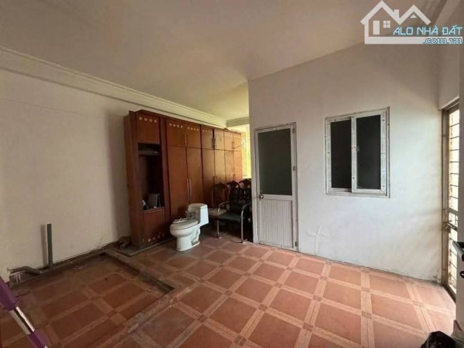 HÀNG HIẾM TÂY SƠN - ĐỐNG ĐA - PHÂN KHU CÁN BỘ SÁT PHỐ - OTO DỪNG ĐỖ - KINH DOANH - 92 M - - 6
