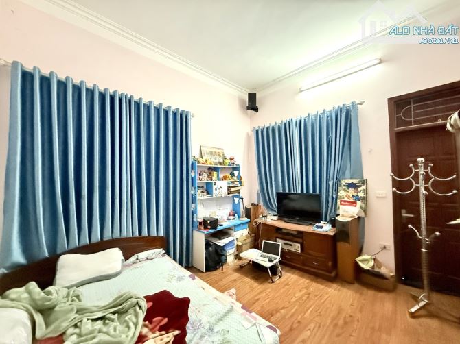 Bán nhà Văn Hội, Bắc Từ Liêm, 106m2, 3 tầng, mặt tiền 4m, giá 12 tỷ - 6