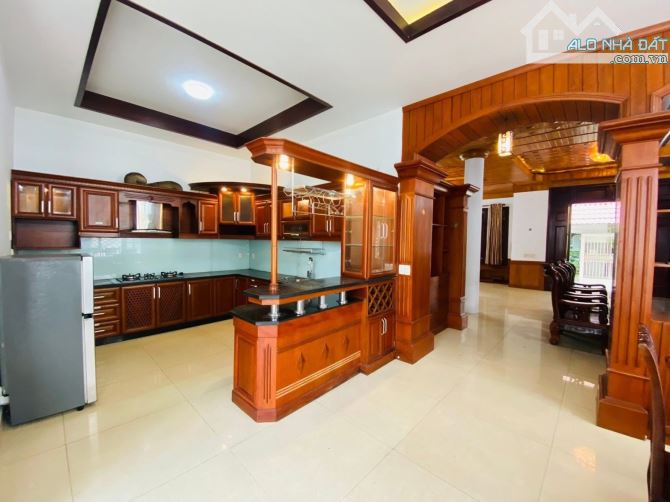 Đường số 9 Khu dân cư Nam Long quận 7 247m2 3 tầng giá chỉ 40 tỷ - 6