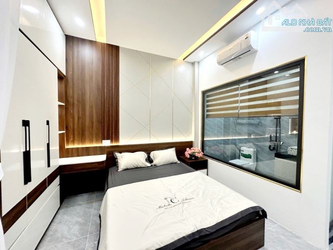 💥💥💥 SIÊU PHẨM 3 tầng mới Keng full nội thất xịn - Nguyễn Chánh - sát biển gần trường - 7