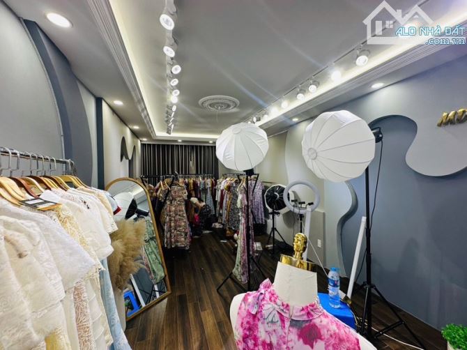 EM HÙNG GỬI BÁN CĂN NHÀ 7 TẦNG CÓ THANG MÁY – PHÂN LÔ – Ô TÔ VÀO NHÀ – GIÁ NHỈNH 15 TỶ! - 7