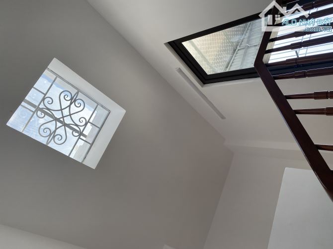 Bán gấp căn nhà gần Chợ Phúc Lợi-30m-4.5tầng-5tỷ4 - 7