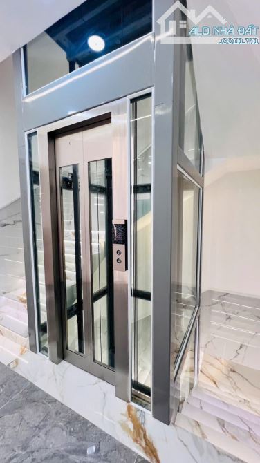 NHÀ PHỐ 6 TẦNG THANG MÁY,ĐƯỜNG 12M CÓ LỀ TRẦN THỊ NĂM (TCH10 CŨ), Q.12, 5*20M, NHỈNH 10 TỶ - 7