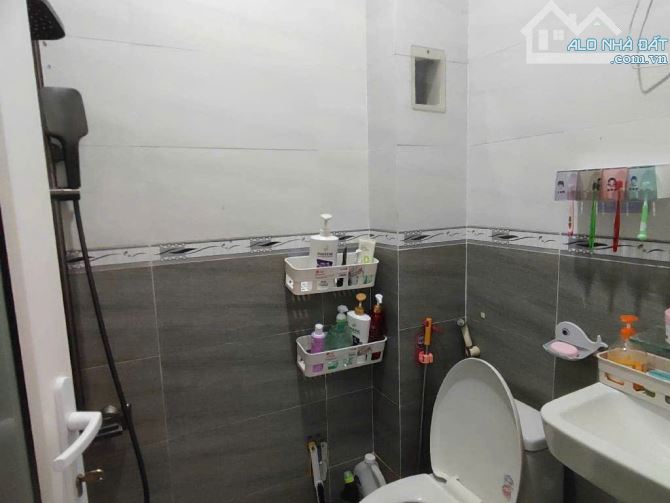 Bán Biệt thự ngang lớn 5.8m khu Vip Hà Huy Giáp gần Ngã Tư Ga, 68m2, 4 tầng, nhỉnh 6Tỷ - 7