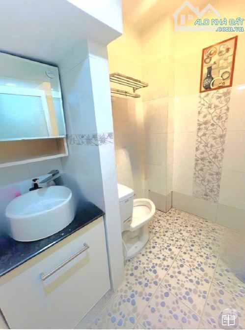 BÁN 𝗡𝗛À 𝟯 𝗧Ầ𝗡𝗚 𝗟Ê 𝗩Ă𝗡 𝗟ƯƠ𝗡𝗚, Q7, 𝟰𝗠 𝘅 𝟳𝗠, 𝟮𝗣𝗡, 𝟯𝗪𝗖, 3.990 𝗧Ỏ𝗜 - 7