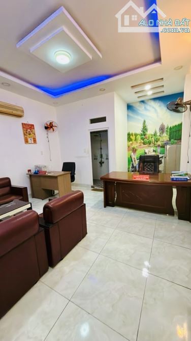 Bán mặt tiền kinh doanh, Phạm Văn Chiêu, 4 tầng, nở hậu 4,5m giá 7 tỷ xíu - 7