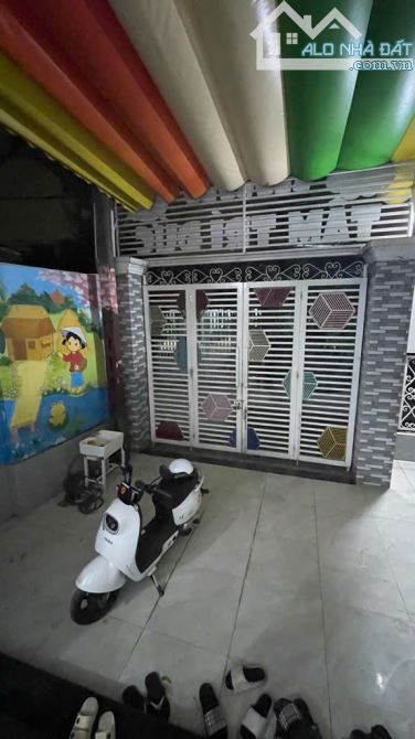 Nhà 5 tầng CÓ THANG MÁY 1/ đường LÊ VĂN KHƯƠNG phường HT Q12 dt 218m2 Hẻm 6m DT 35TR - 7