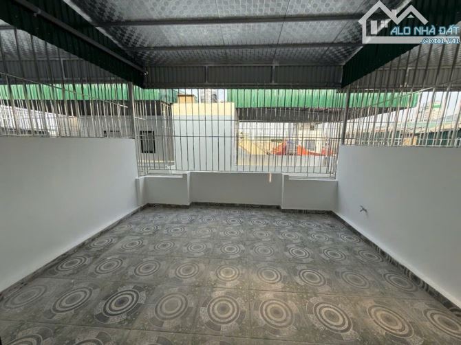 Bán nhà 5 tầng mới tinh, Thạch Bàn, Long Biên, ô tô đỗ cổng, nội thất cơ bản, giá 6 tỷ+ - 7