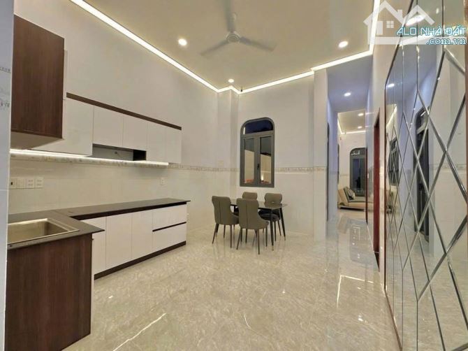CCG gửi bán nhà cấp 4, SHR, 197m2, Xã Tân Thạnh Đông mà chỉ có 1 tỷ 450. - 7