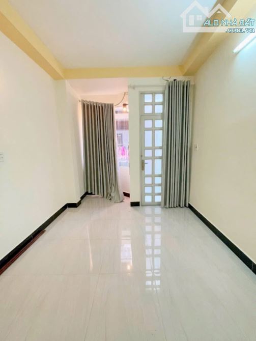 BÁN NHÀ QUẬN 4 KHU VIP 20 THƯỚC 4 TẤM ĐÚC GIÁP Q1 HẺM 4M THÔNG GIÁ 5 TỈ TL HÌNH THẬT - 7