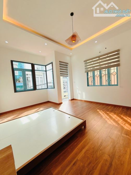 Bán gấp nhà 2 mặt hẻm ô tô Âu Dương Lân, Quận 8, 3PN, nhà mới, giá chỉ 5.x tỷ - 7