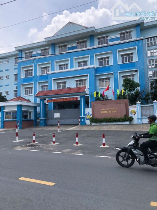 DĨ AN NHÀ TRỌ 2 TẦNG DT 110 M2 GIÁ 6,5 TỶ TL - 7