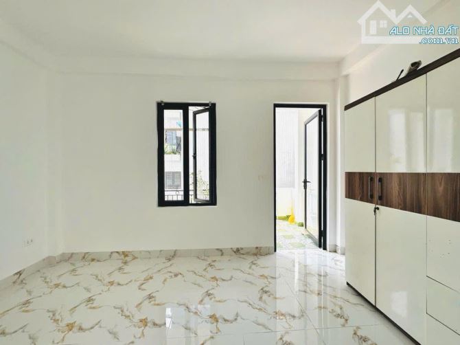 Bán nhà đường Bờ Sông Sét diện tích 34m2, xây 5 tầng. Mặt tiền 4.7m. Giá 9.5 tỷ . - 7