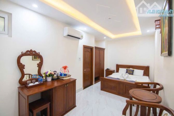 BÁN KHÁCH SẠN VIP 50 PHÒNG NGAY BIỂN BÃI SAU - HẦM ĐI BỘ - NGANG 10 DT 295M2 - 8