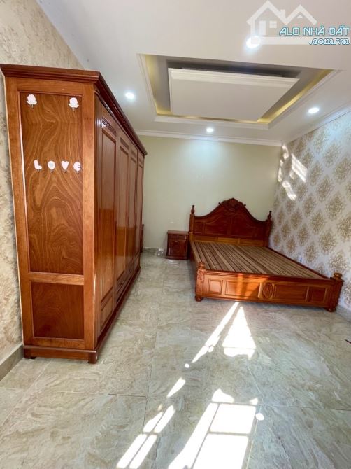 BIỆT THỰ 3 TẦNG, KHU VILA VẠN XUÂN ĐƯỜNG HÀ HUY GIÁP, Q.12, HẺM 12M, 7*15M, NHỈNH 7 TỶ - 9
