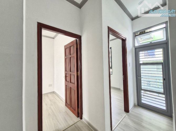 Hxh né -nhà đẹp - 3 tầng - 50m2 (5,7x9m) – Đ. Nguyễn Văn Giáp- Quận 2- chỉ 6,7 tỷ TL - 9