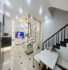 Phố Tam Trinh, ô tô tránh, kinh doanh sầm uất, mặt tiền 8m, 100m2 cần tiền bán gấp 15.5 tỷ