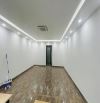 Bán nhà phố Lạc Long Quân, 75m², 5 tầng, mặt tiền 6.5m, chỉ 11.5 tỷ