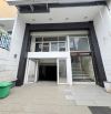 Nhà MT Nguyễn Đình Chính 5,5x18m Hầm.Trệt. 4L,7P,7wc, có ML.Tốt VP.Spa