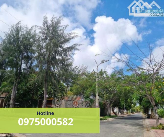 BÁN ĐẤT BIỆT THỰ BIỂN GÓC 2 MẶT TIỀN CÁCH DÁ SUN GROUP BLANCA CITY 100M - DT 322M2=15X22,5 - 8