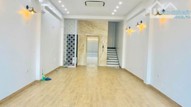 A Biểu bán nhà Lê Trọng Tấn, La Khê, Hà Đông DT 47m 5T Thang Máy, Ô tô tránh, Hơn 13 tỷ