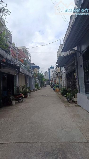 Bán nhà 2 tầng 4*12m, nở hậu 4.5m, Bình Tân, kế Aeon Tân Phú, hẻm xe hơi 4m, 4.x tỷ