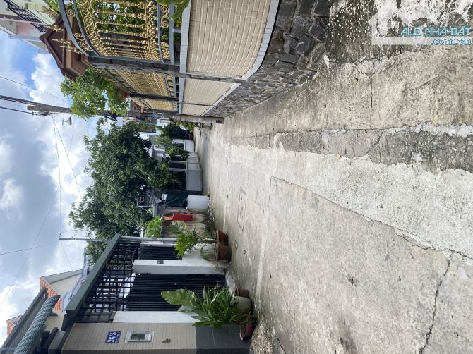 Bán nhà đường ô tô, gần bệnh viện Lê Văn Thịnh, chợ Cây Xoài ngay trung tâm quận 2 - 6