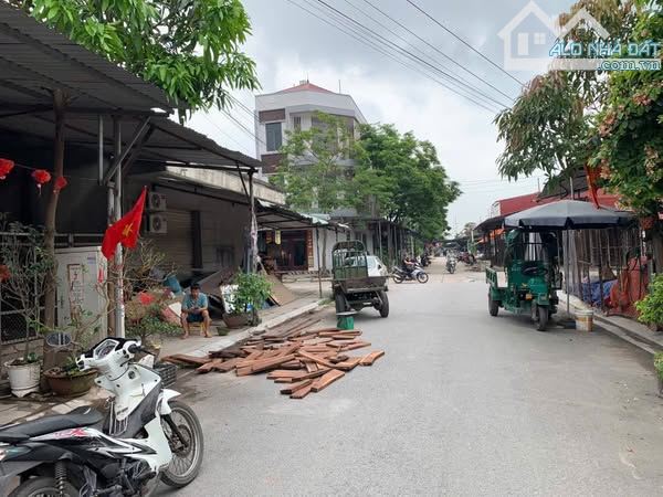 CHÍNH CHỦ GỬI BÁN LÔ CHỢ GỖ CHẮC - PHÙ KHÊ  Trục gần trường cấp 3 Nguyễn Văn Cừ