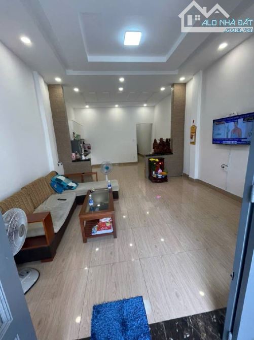 Bán gấp nhà 63m² (4.5 × 14.2) gần bệnh viện Hồng Đức, Thống Nhất, P11, GÒ VẤP - Nhà cấp 4,