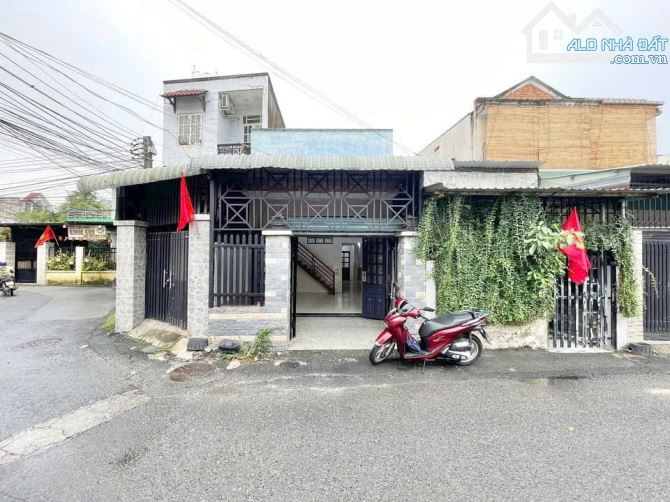 Mua Nhà Tặng Vị Trí Vàng – Đường 6m Thông, KD Sầm Uất - Giá chỉ hơn 3 đồng.