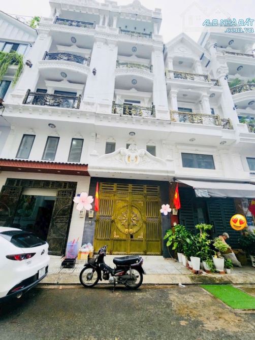 Nhà Phố 5 Tầng BTCT, 1/ Đường Trần Thị Hè, Quận 12, Hẻm 11m Có Lề, 4*15m, Nhỉnh 5 Tỷ.