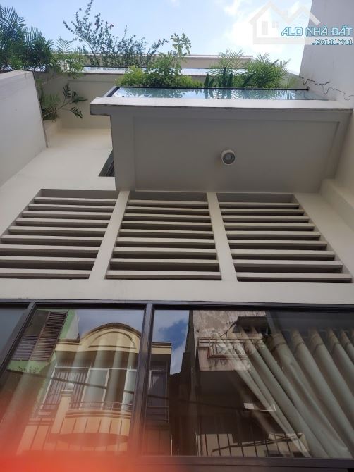 HẺM XE HƠI - NGUYỄN HỒNG ĐÀO TÂN BÌNH - DT 73m2 ( 4.3m x 17m ) - CHỈ 9.890 Tỷ