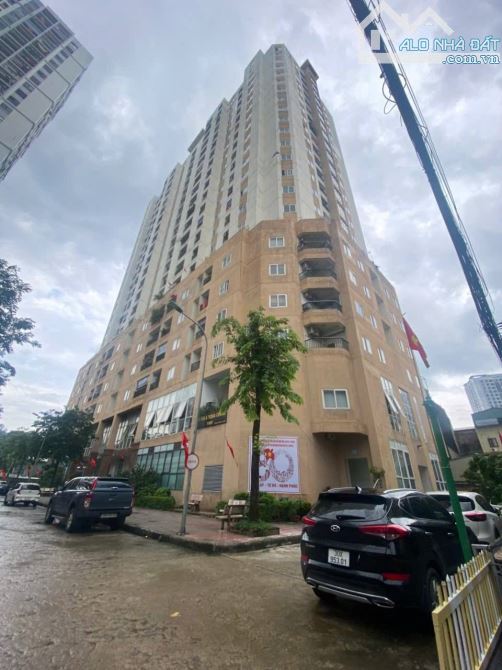 Bán căn hộ chung cư Vật Tư Du Lịch Trần Thủ Độ, 75m2, tầng đẹp, 2 ngủ, 5 tỷ