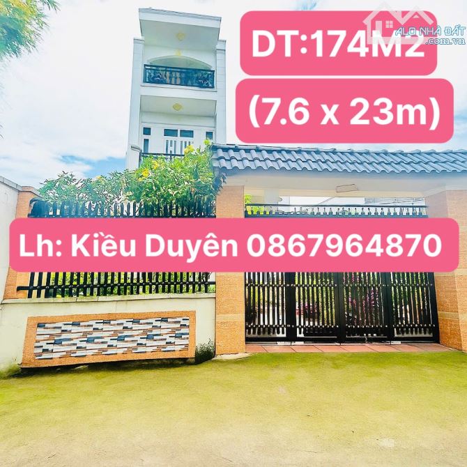 Bán Nhà Hóc Môn- 174M2(7.6 x23 )-4 Tầng - HXH- Chỉ 8Tỷ.
