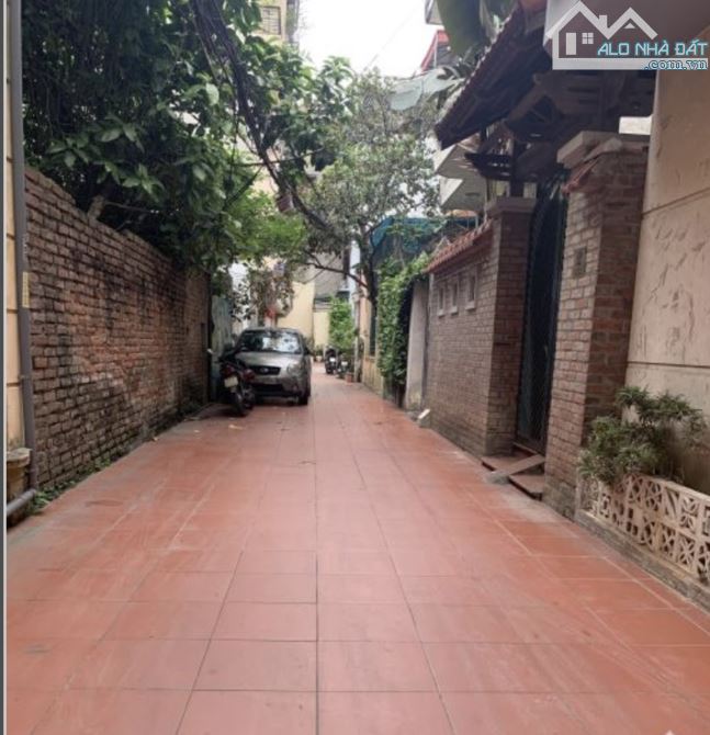 NGUYỄN VĂN CỪ -7 CHỖ ĐỖ CỬA-FULL NỘI THẤT CỰC XỊN-2THOÁNG- GẦN CẦU CHƯƠNG DƯƠNG