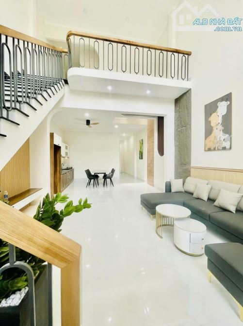 Bán Nhà 1 trệt 1 Lững Đúc mới 99%, dt 5 x 24m Sổ Hồng, Giá 2 tỷ 990tr, Trảng Dài, Biên Hòa
