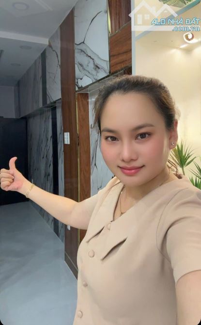 ĐƯỜNG NGUYỄN VĂN QUỲ  HẺM OTO  4M  DT 6,5 X 17  NHÀ. 2 TẦNG ,ĐANG CHO THUÊ KINH DOANH TẬP