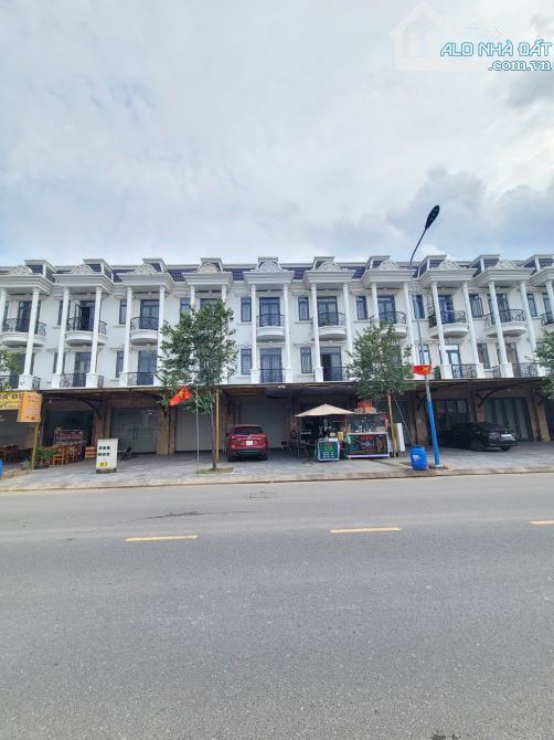 7Tỷ TL🔥Bán nhà 2 Lầu 80m2 Hoàn Công MT đường Nguyễn Thị Khắp p.Tân Đông Hiệp, Tp.Dĩ An