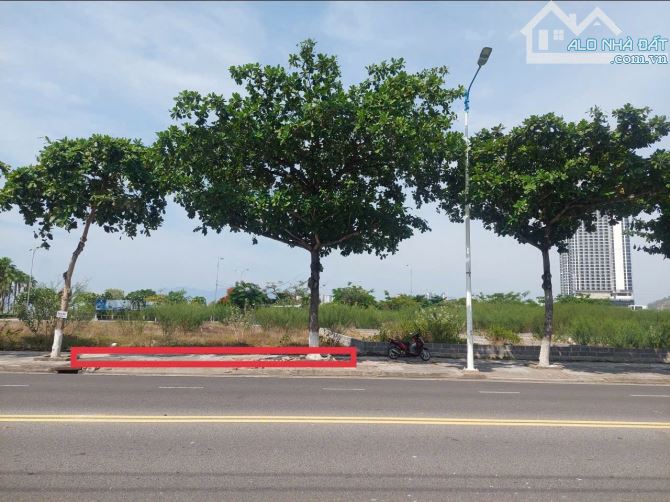 ĐẤT BT PHẠM VĂN ĐỒNG, KĐT MỚI VĨNH HÒA, NHA TRANG. DT 289 M² NGANG 11M GIÁ BÁN CHỈ 65 TRM²