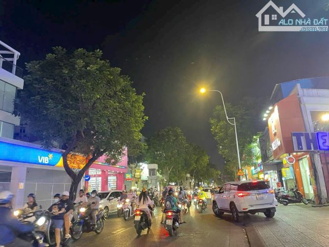 GÓC 2MT LÊ VĂN SỸ, QUẬN 3- DT: 15X22- 3 TẦNG- CÓ HĐ: 350TR/TH- BÁN: 168 TỶ